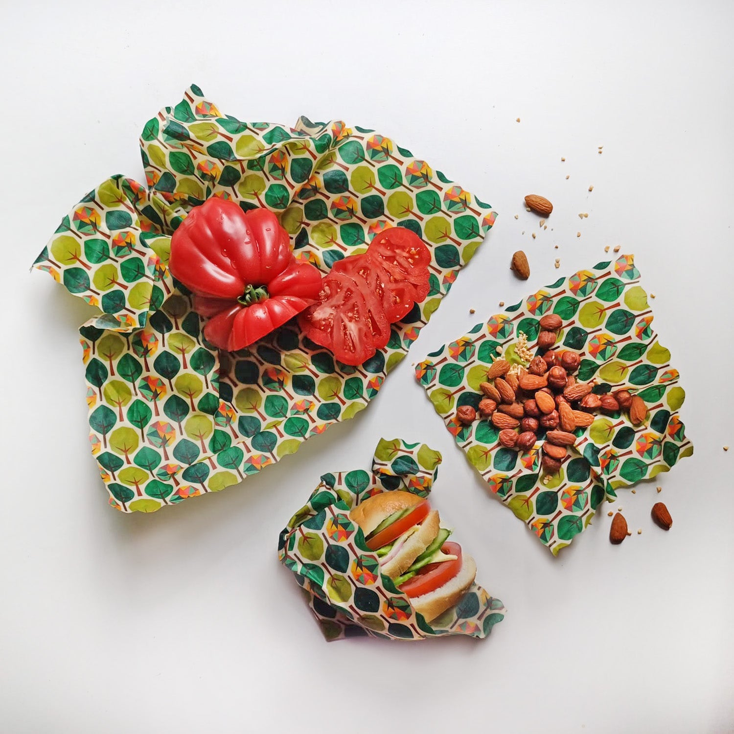 Bivaxdukar 3 pack med skogsträd tillsammans med matvaror